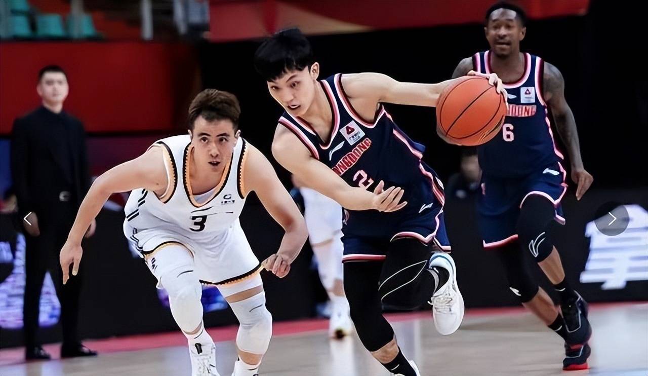 荷兰冰球队喜迎好消息，实力碾压对手获胜