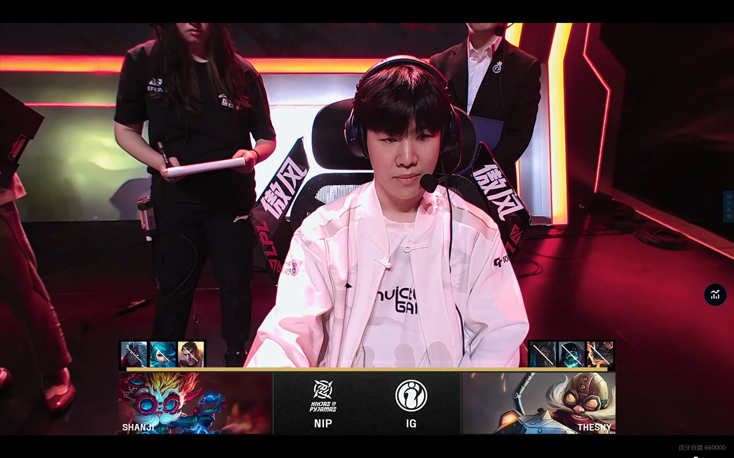 IG力克FPX,Viper操刀奇招英雄翻盘小组赛2:1(北京) IG力克FPX,Viper操刀奇招英雄翻盘小组赛2:1(北京)