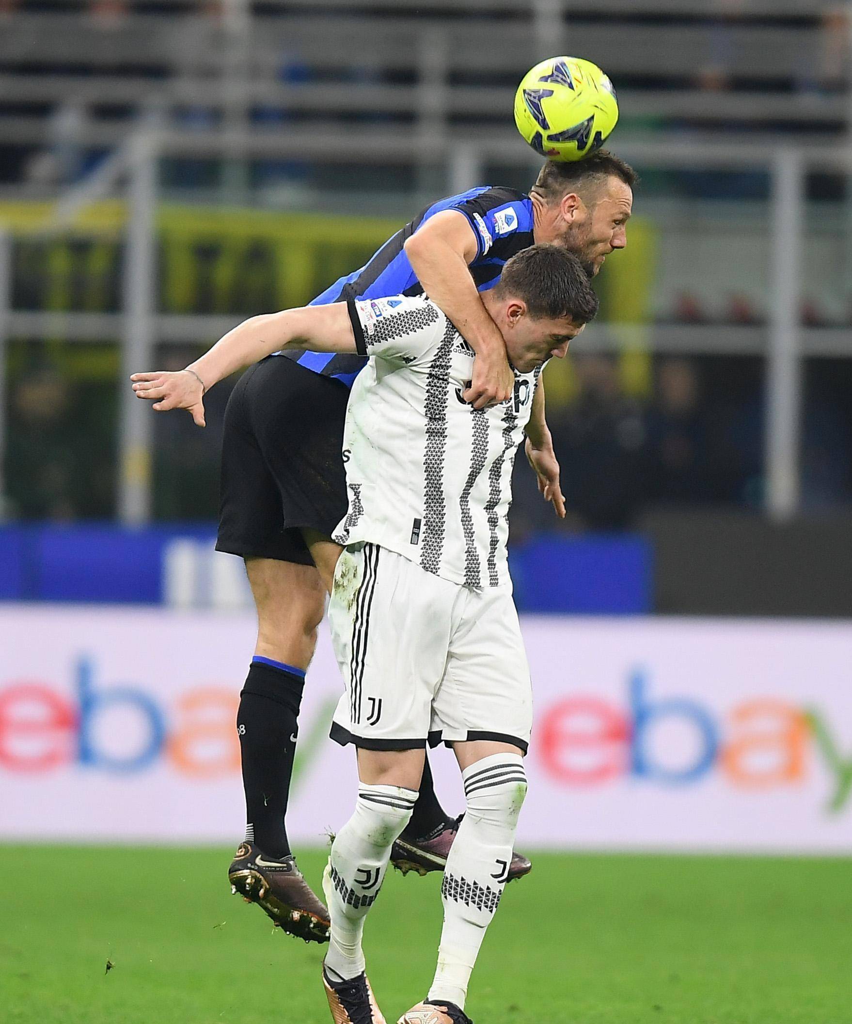 那不勒斯大胜,后防铁桶般稳固守城的简单介绍 那不勒斯大胜,后防铁桶般稳固守城的简单介绍