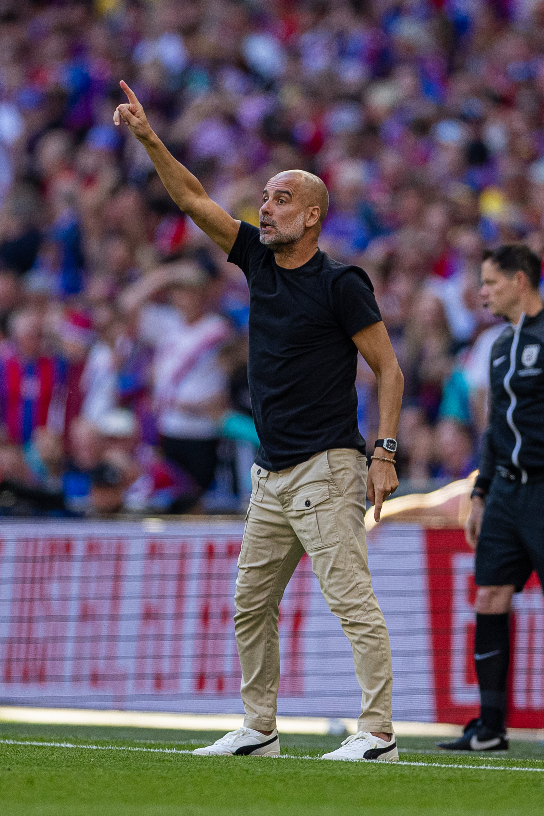 英格兰前锋荣膺最佳射手奖项