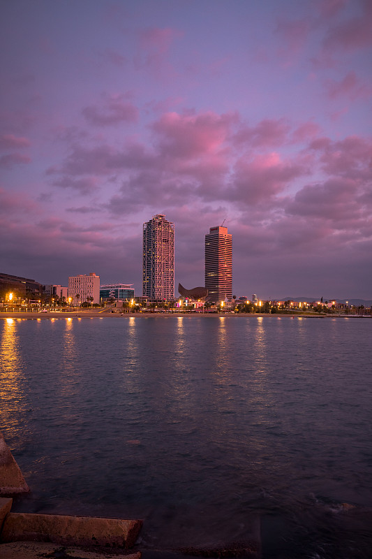 巴塞罗那 巴塞罗那