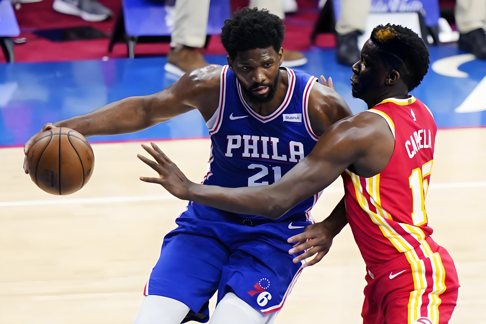 雄鹿逆转德国男篮，萨姆·米切尔关键制胜的简单介绍