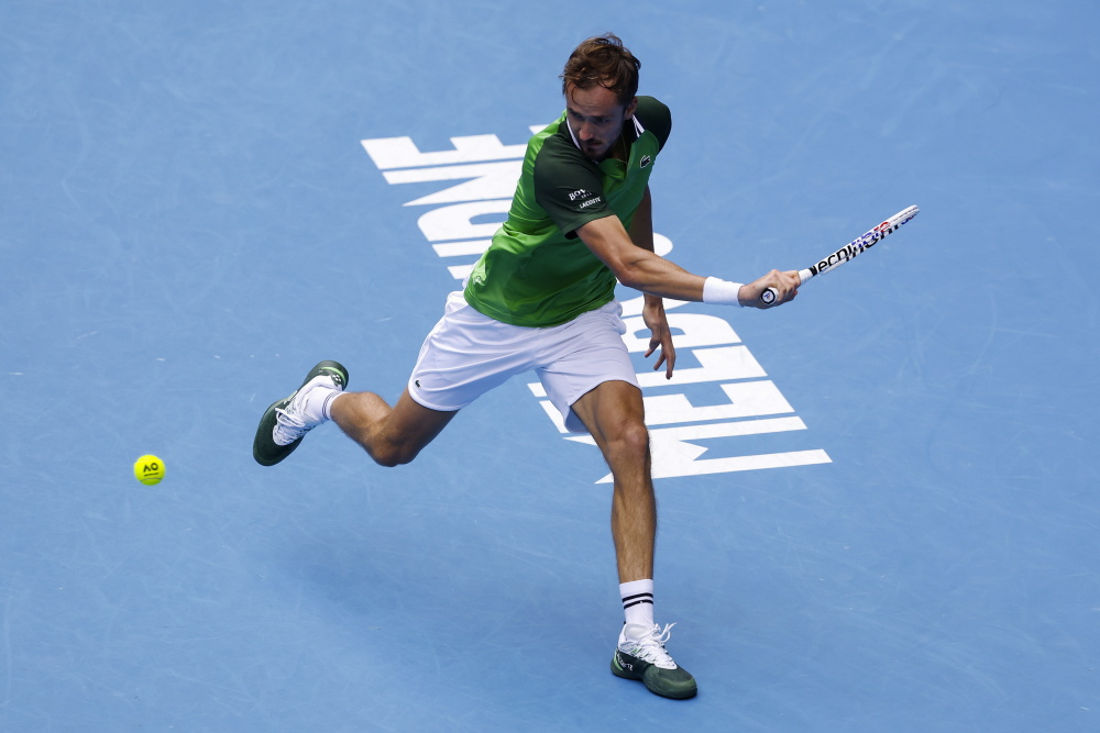 欧洲网球队险胜德国网球队，梅德韦杰夫关键制胜的简单介绍