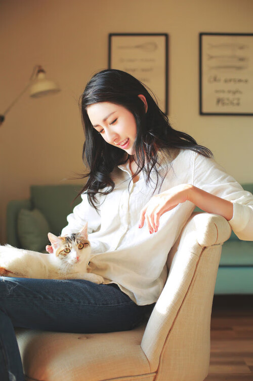 风驰电掣破红魔,三笘薰在老特拉福德写下的亚洲足球新篇章