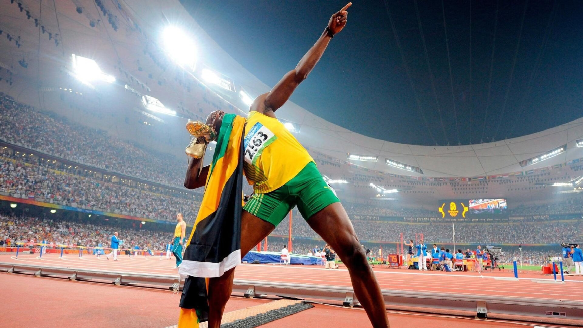 奇迹,佛罗伦萨稳擒拜仁,迪巴拉一剑封喉