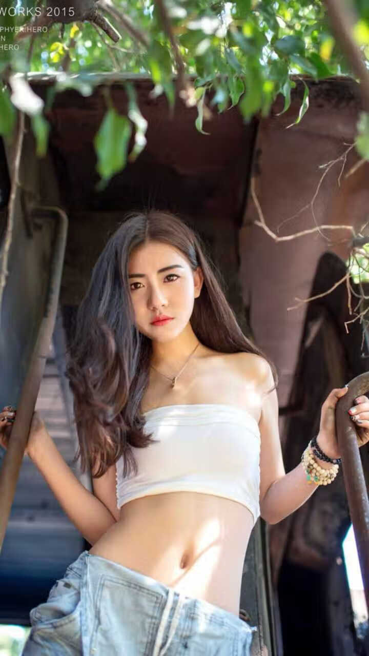 防线铁闸！凯塞多锁死洪都拉斯，冰冷防御下的智慧闪光