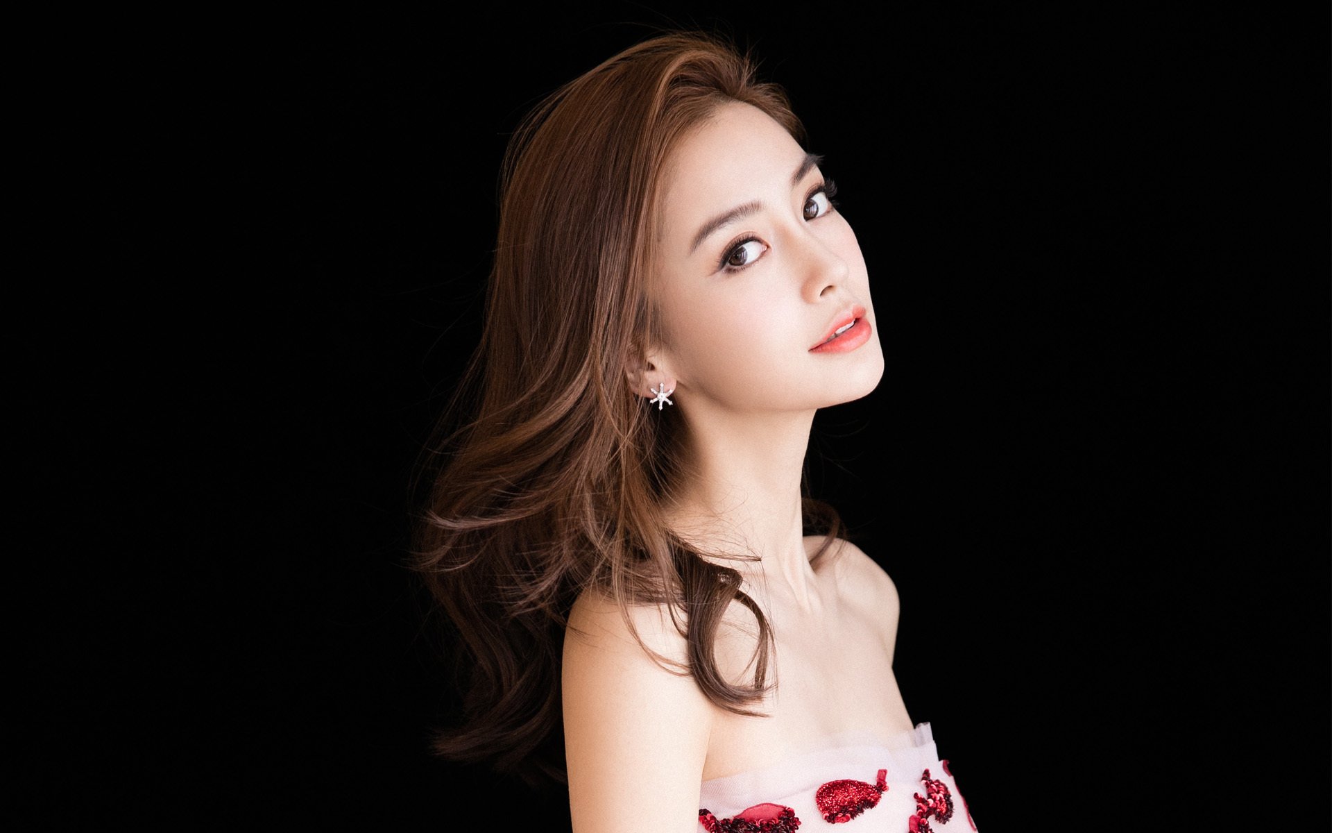 擎天!姆巴佩独中三元封神 奥运关键夜他扛起法兰西五环荣光